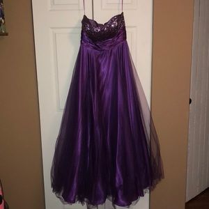 Beautiful long, purple ballgown